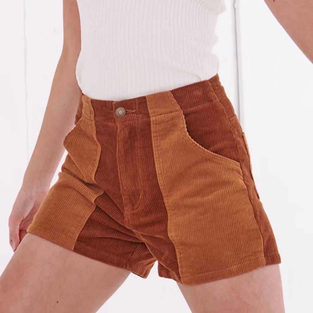 High Waist Corduroy Shorts - Brown